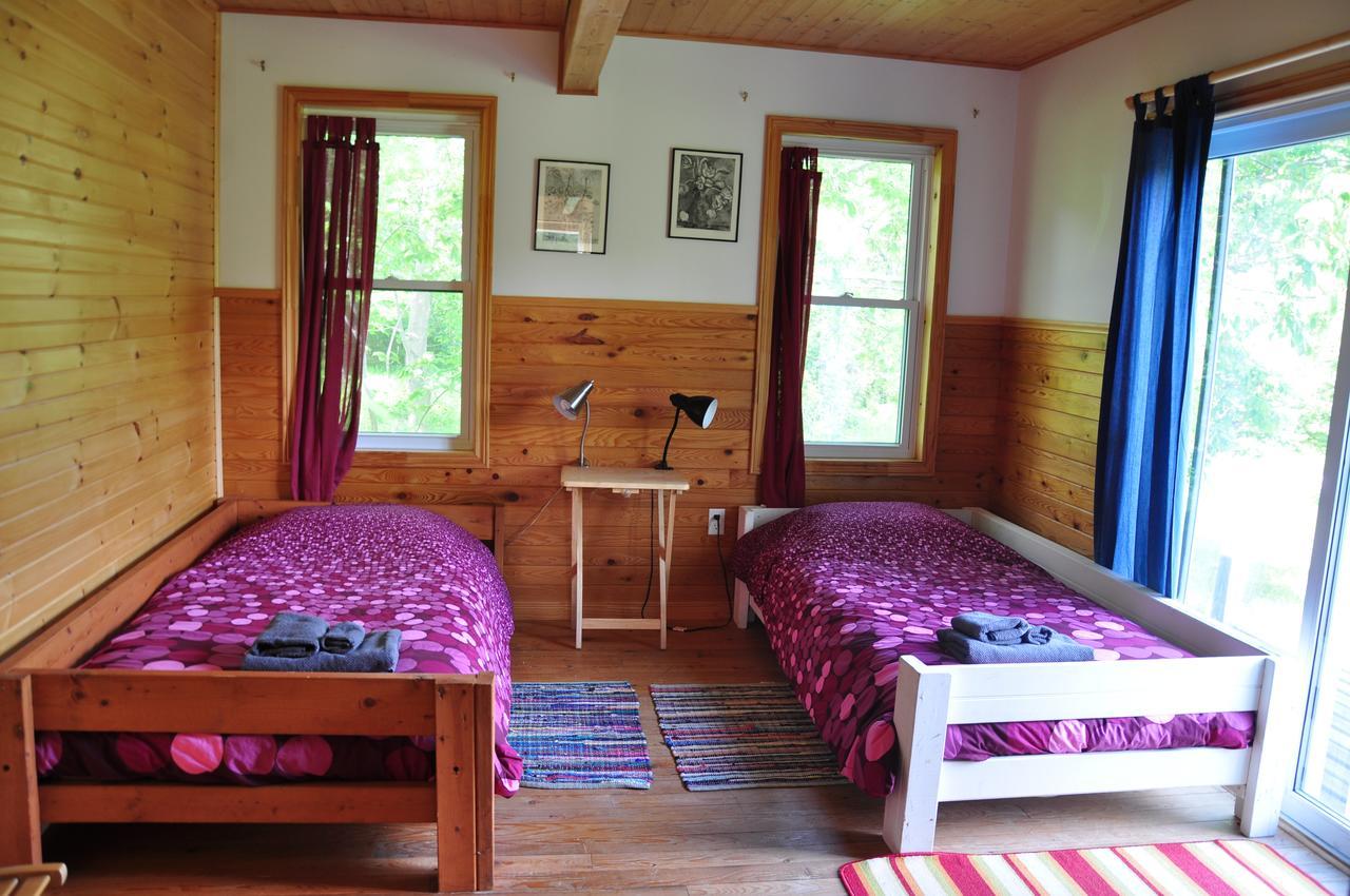 Breton Cove Farmhouse Hostal Indian Brook Exterior foto