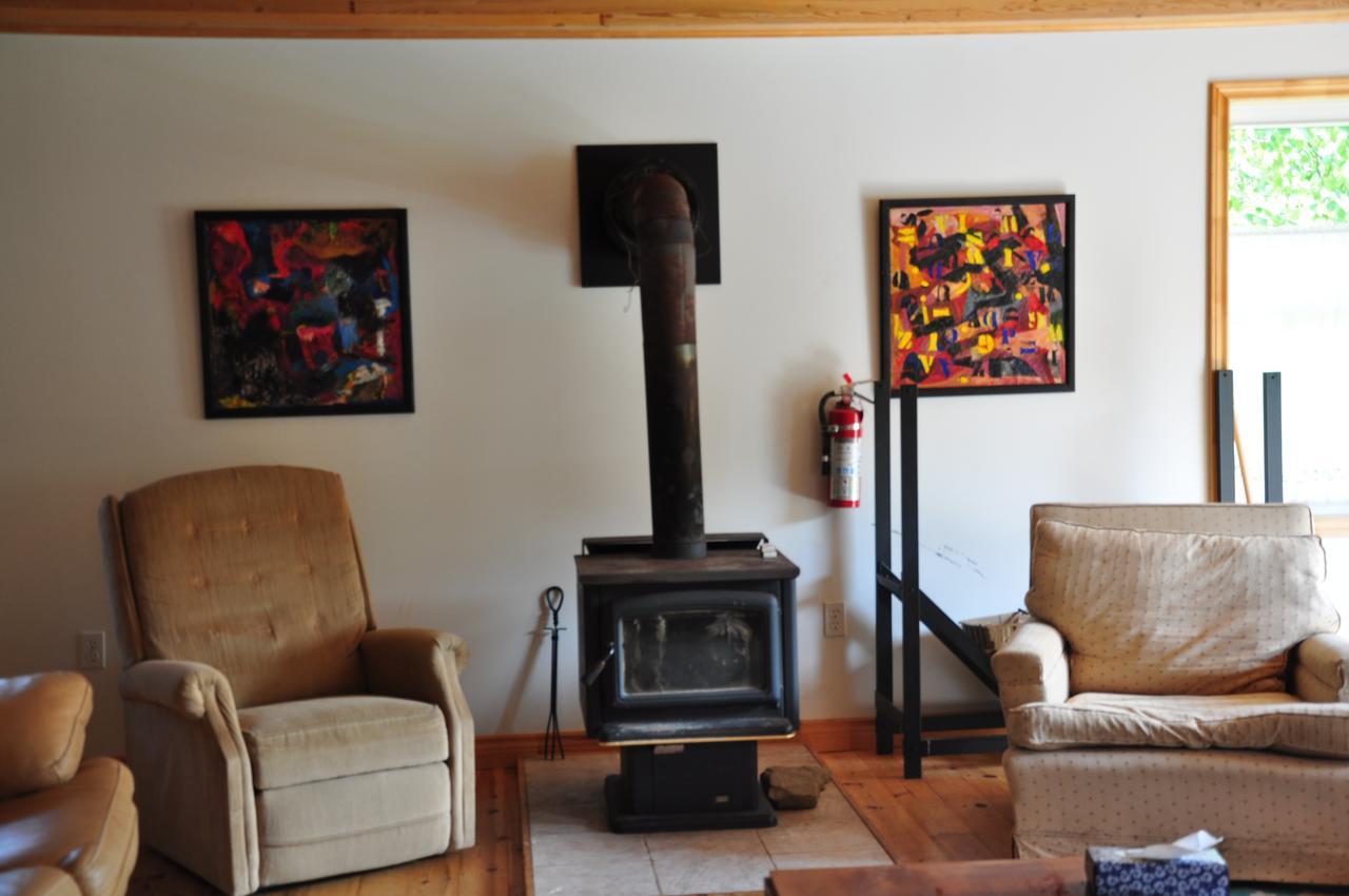 Breton Cove Farmhouse Hostal Indian Brook Exterior foto